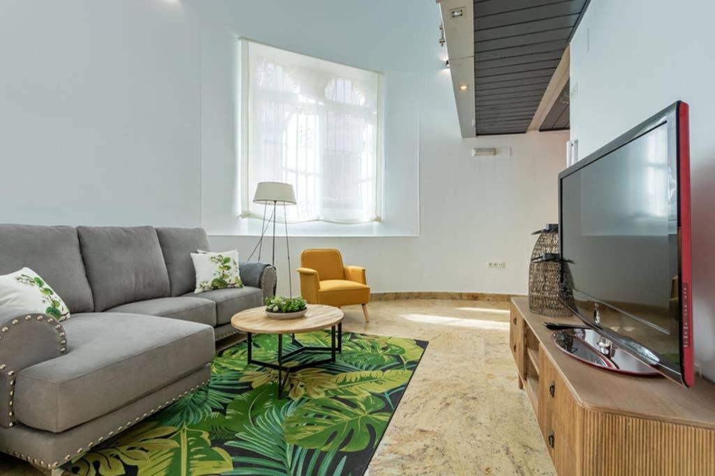 شقة Becas Alameda Duplex By Valcambre إشبيلية المظهر الخارجي الصورة